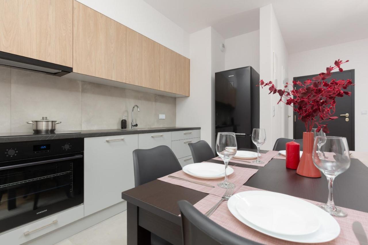 ורשה Stacja Wola Apartment Guminska By Noclegi Renters מראה חיצוני תמונה